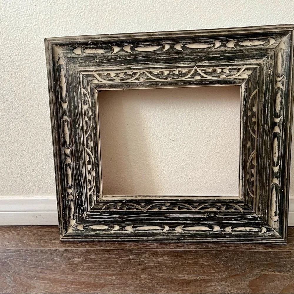 Vintage Ornate wooden Distressed Gray Picture Frame 15/17.5 Inch